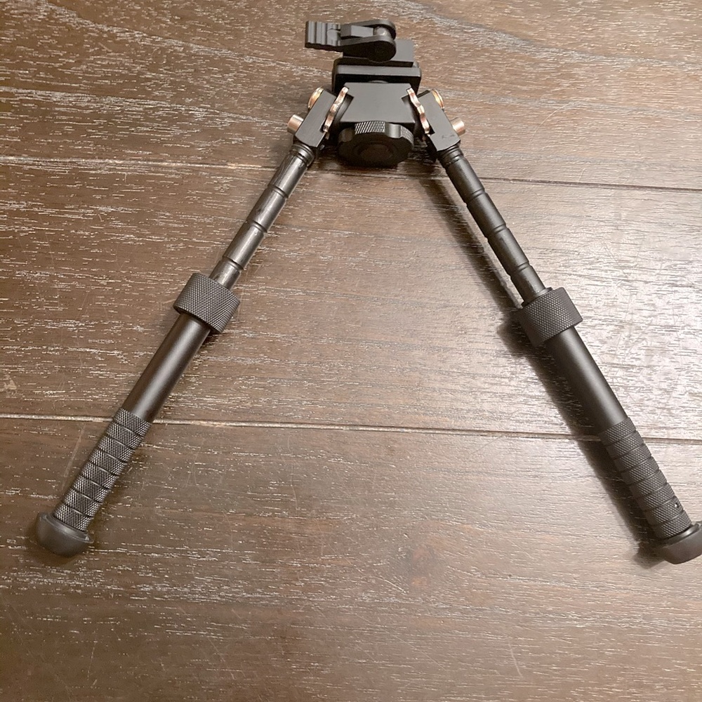 - Quick detach bi pod